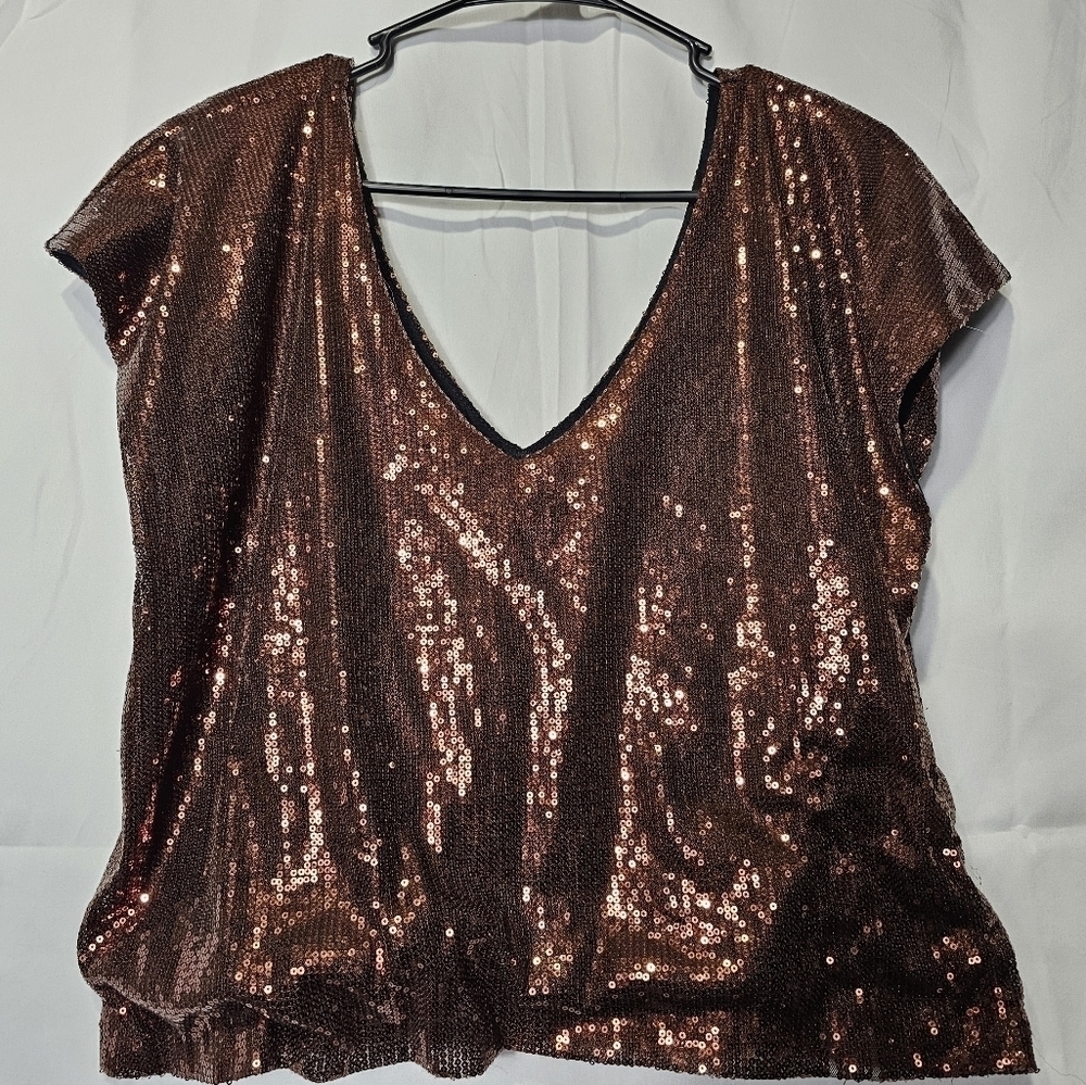 Sam & Lavi Large sequence golden brown top